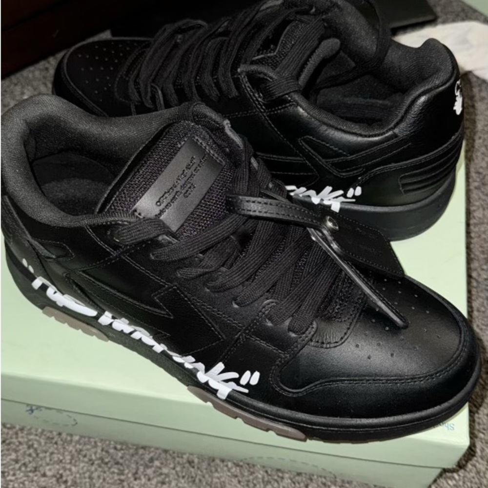 Off-Whites for walking dont wear anymore up for grabs